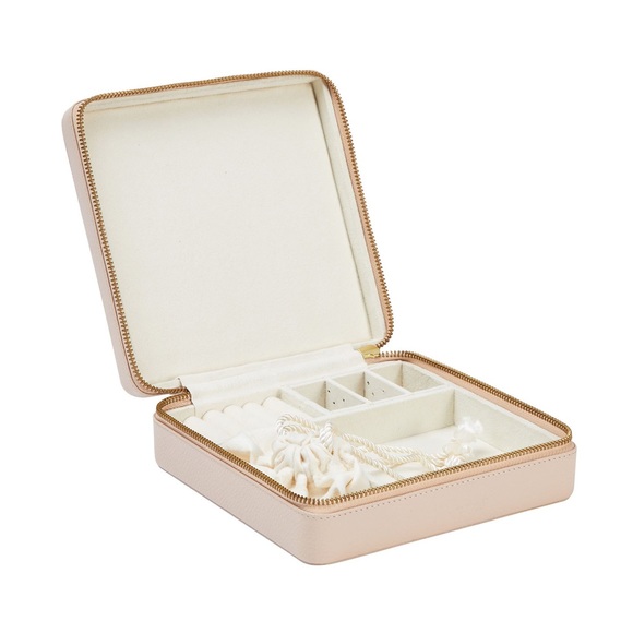 Pottery Barn Accessories - Pottery barn Quinn Leather Travel Case, Shadow Printed, jewelry box